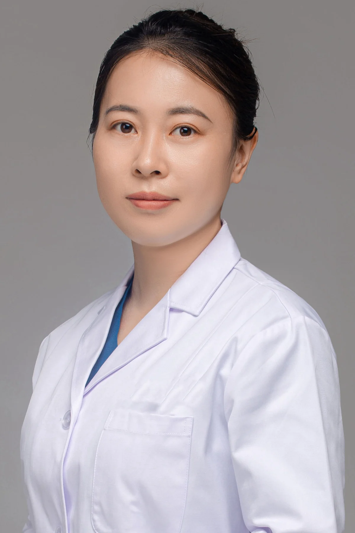 冯晶晶主任医师形象照