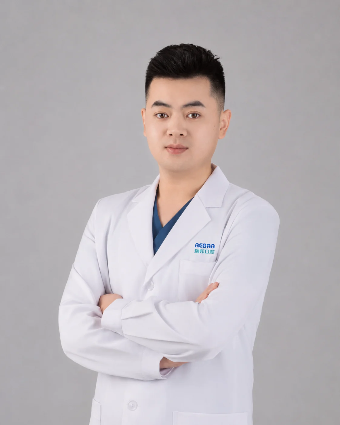 兰志帅执业医师形象照